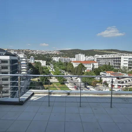 Black And White 6 * 테살로니키